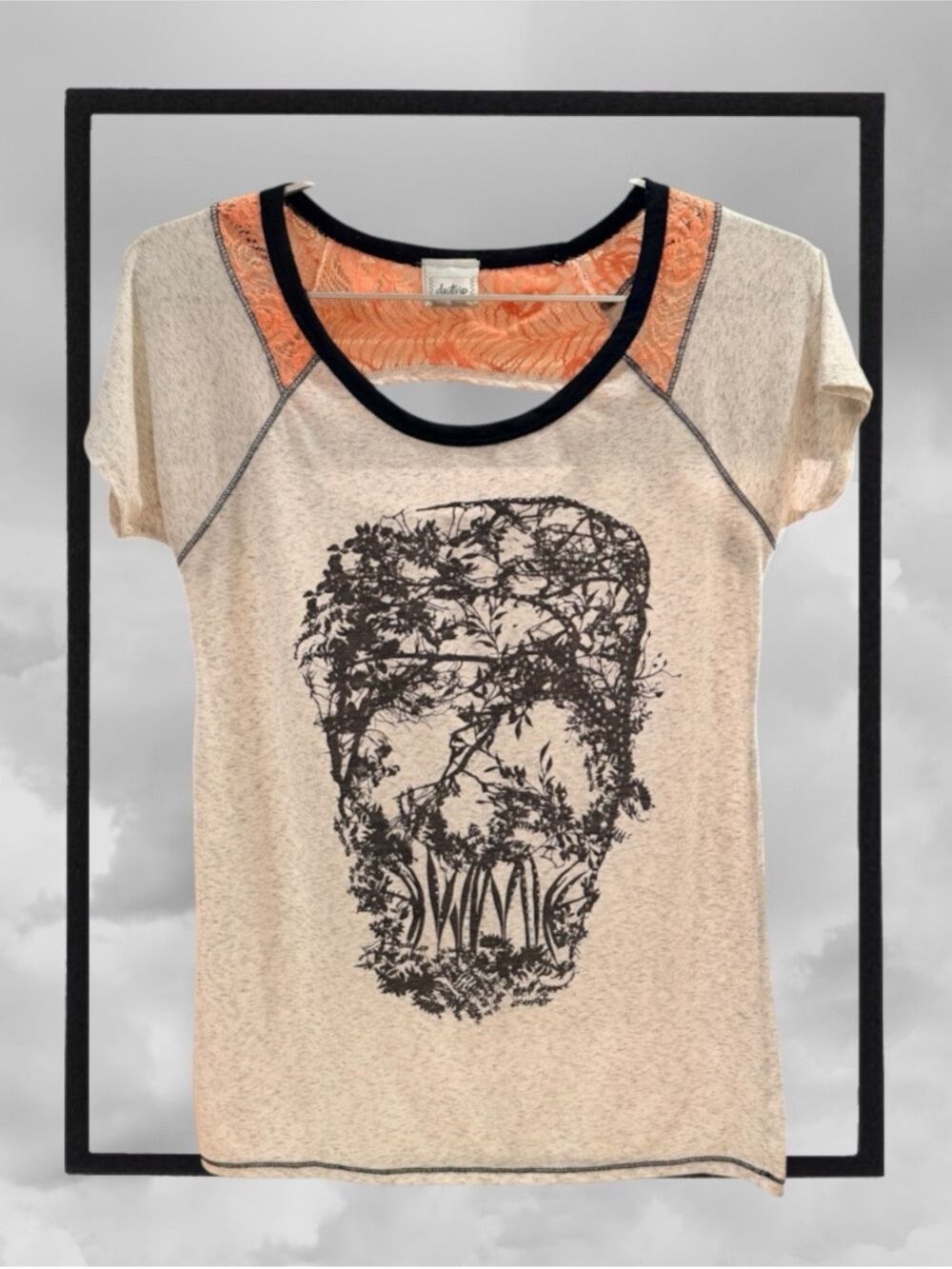 Affliction Baby Tee-Shirt Skull Face Front Laced Back Cutout Size Small
